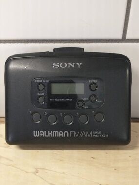 Vintage Sony Walkman WM-FX211